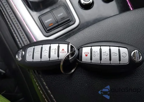 2017 Nissan Maxima 3.5 Platinum z USA, uszkodzony, nr VIN 1N4AA6AP2HC364114